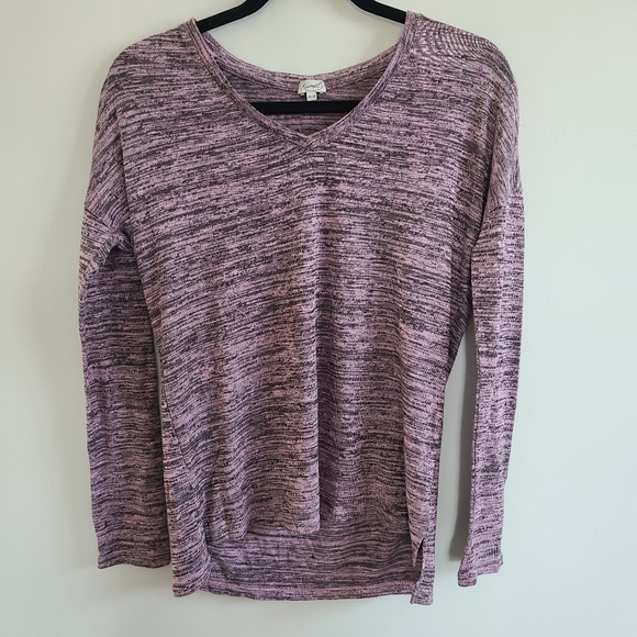 ✨️5 for $25✨️ Xs Kismet Purple Oversized Shirt - Picture 1 of 3
